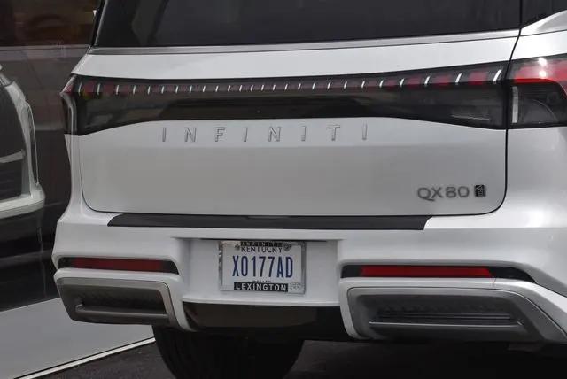 2025 INFINITI QX80 SENSORY AWD