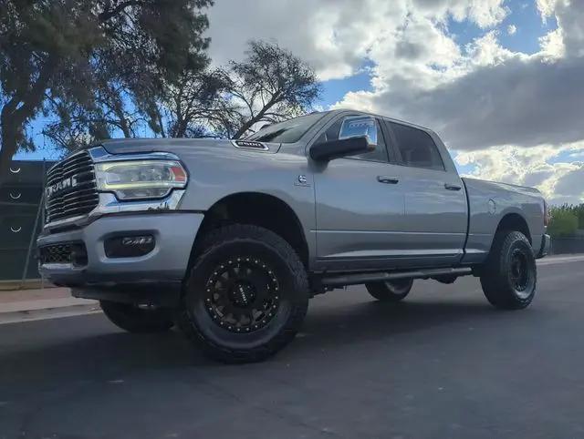 2024 Ram 2500 Laramie Crew Cab 4x4 6'4" Box