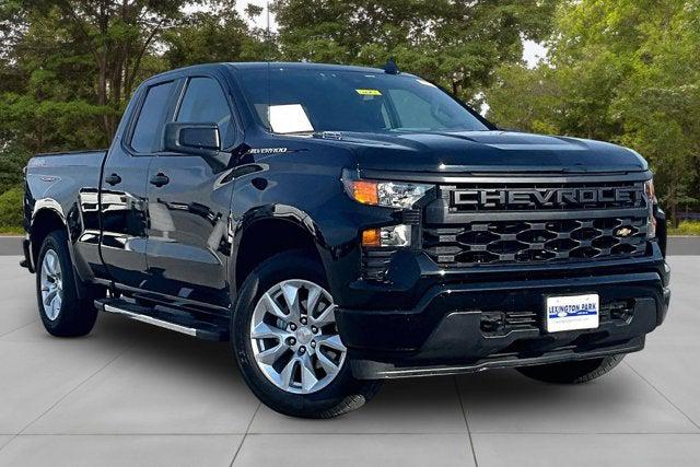 2025 Chevrolet Silverado 1500 4WD Double Cab Standard Bed Custom