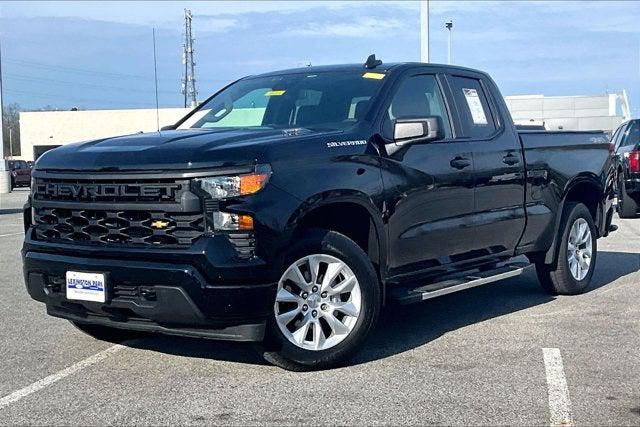 2025 Chevrolet Silverado 1500 4WD Double Cab Standard Bed Custom