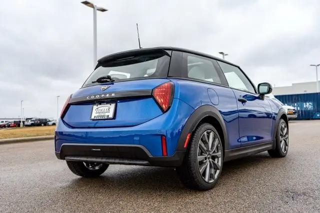 2025 MINI Hardtop Cooper