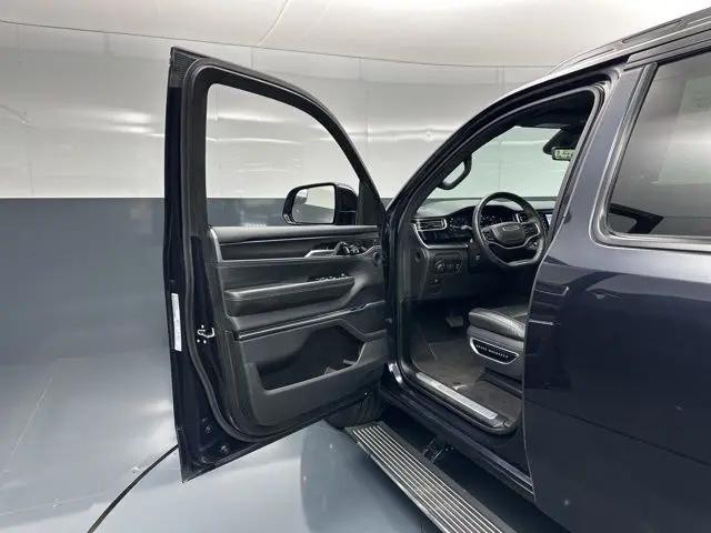 2024 Jeep Grand Wagoneer L Series II 4x4