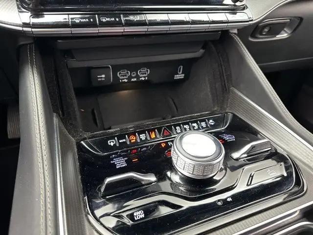 2024 Jeep Grand Wagoneer L Series II 4x4