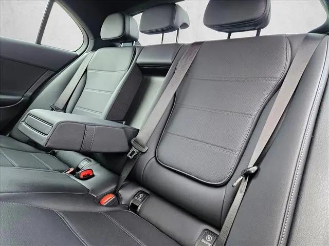 2026 Mercedes-Benz C-CLASS C 300 C 300