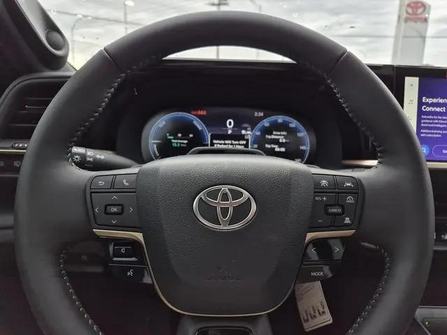 2026 Toyota Crown Signia Limited