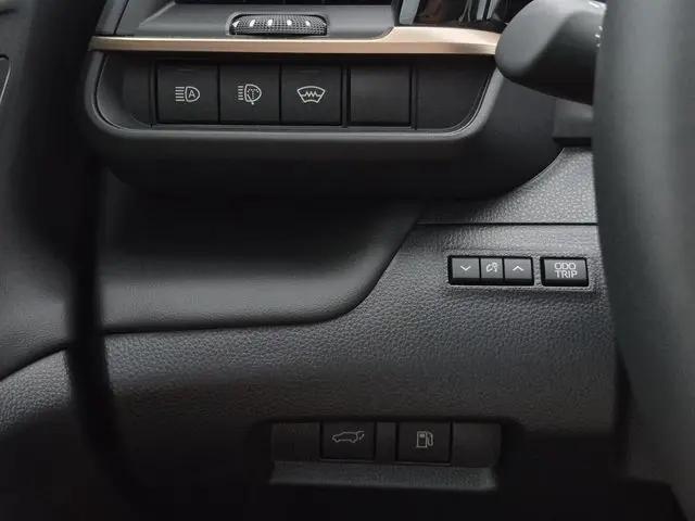 2026 Toyota Crown Signia Limited