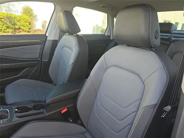 2026 Volkswagen Jetta SEL