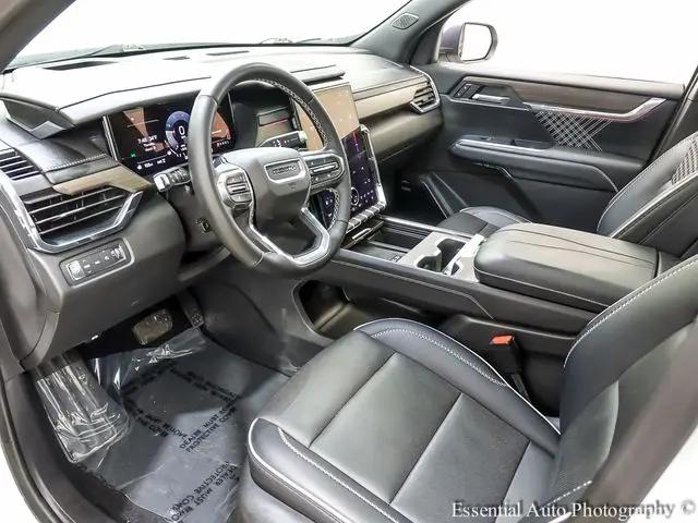 2024 GMC Acadia AWD Denali