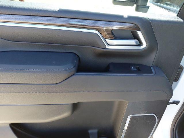 2025 Chevrolet Silverado 2500HD 4WD Crew Cab Standard Bed LT