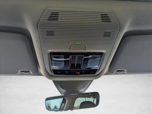 2026 Volkswagen Atlas Peak Edition