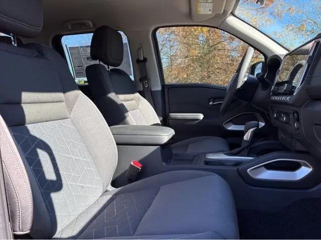 2026 Nissan Frontier Crew Cab SV 4x2