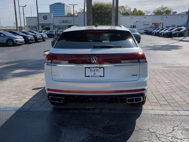 2026 Volkswagen Atlas Cross Sport SEL Premium R-Line