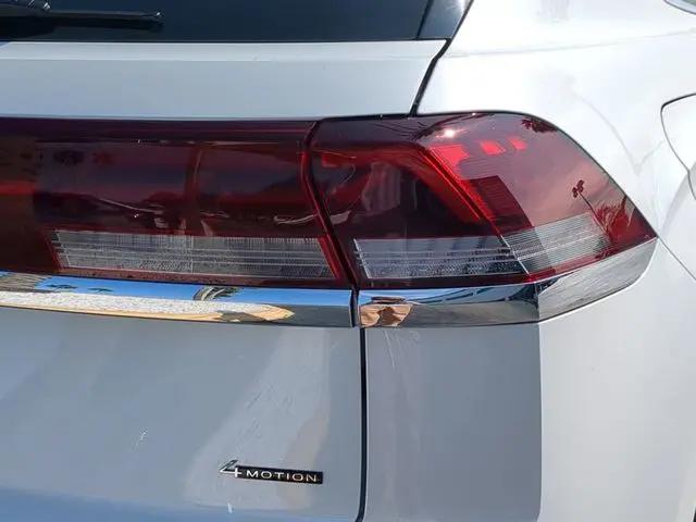 2026 Volkswagen Atlas Cross Sport SEL Premium R-Line