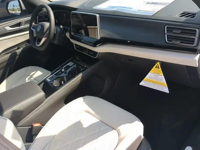 2026 Volkswagen Atlas Cross Sport SEL Premium R-Line
