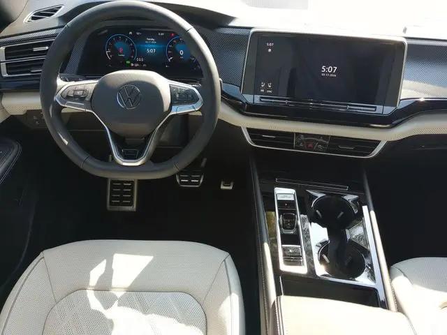 2026 Volkswagen Atlas Cross Sport SEL Premium R-Line