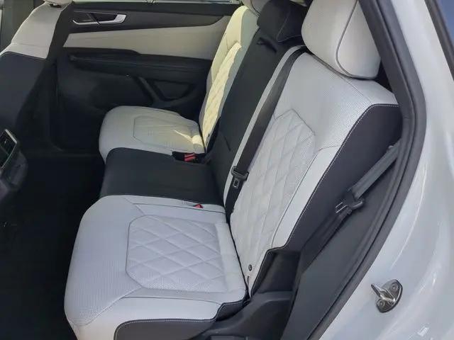 2026 Volkswagen Atlas Cross Sport SEL Premium R-Line