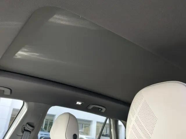 2026 Volkswagen Atlas Cross Sport SEL Premium R-Line