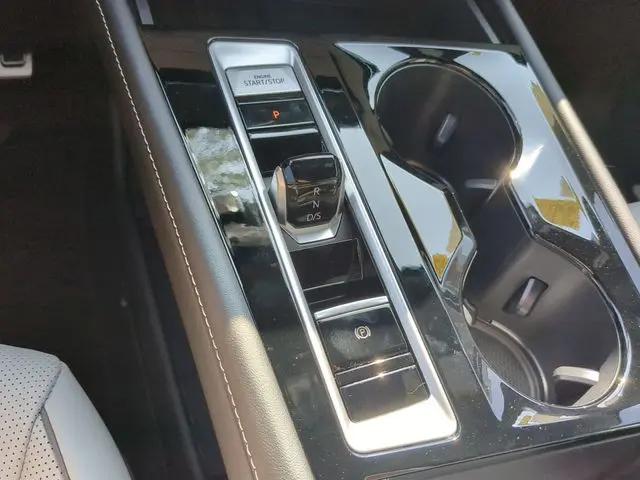 2026 Volkswagen Atlas Cross Sport SEL Premium R-Line