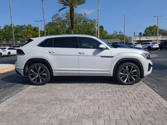 2026 Volkswagen Atlas Cross Sport SEL Premium R-Line