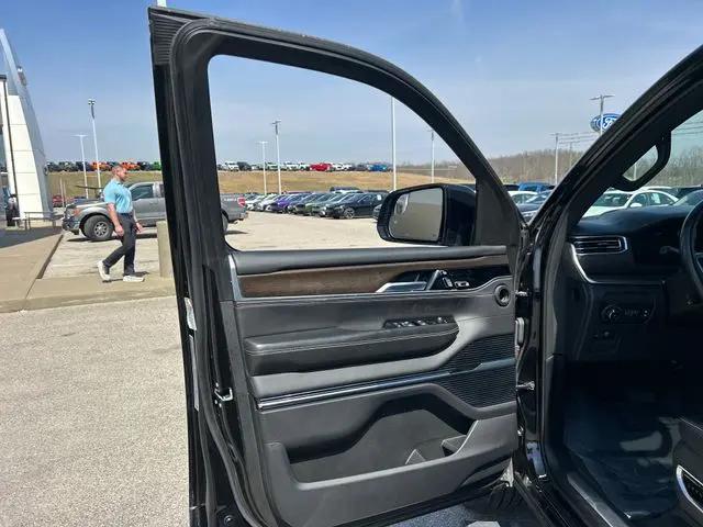 2023 Jeep Grand Wagoneer Series II 4x4