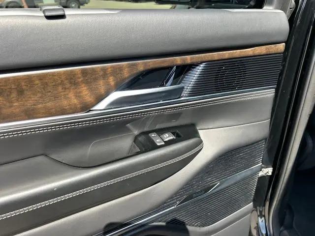 2023 Jeep Grand Wagoneer Series II 4x4