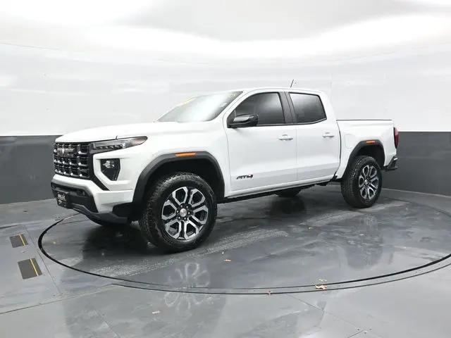 2024 GMC Canyon 4WD AT4