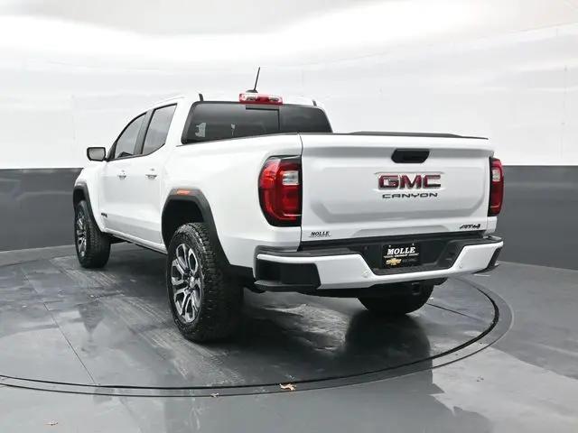 2024 GMC Canyon 4WD AT4
