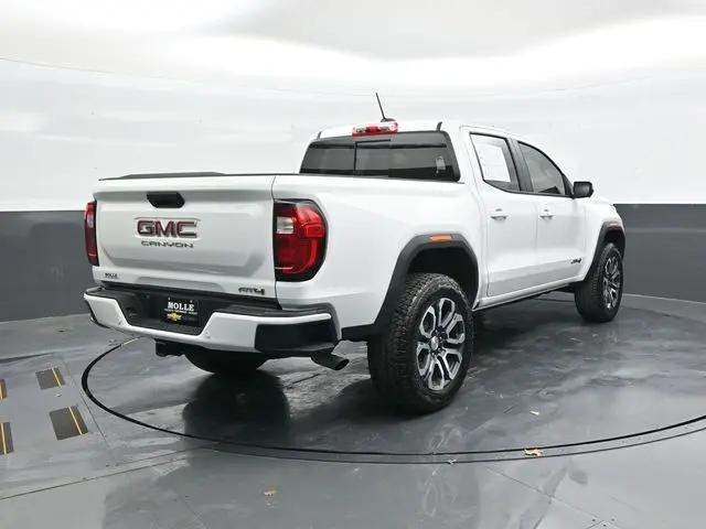 2024 GMC Canyon 4WD AT4