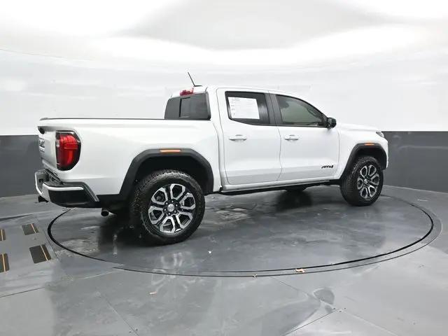 2024 GMC Canyon 4WD AT4