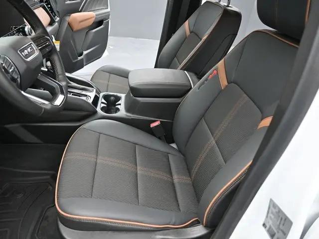 2024 GMC Canyon 4WD AT4