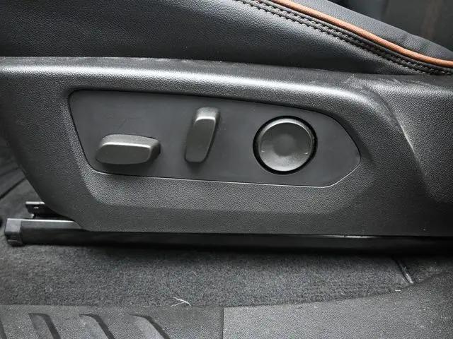 2024 GMC Canyon 4WD AT4