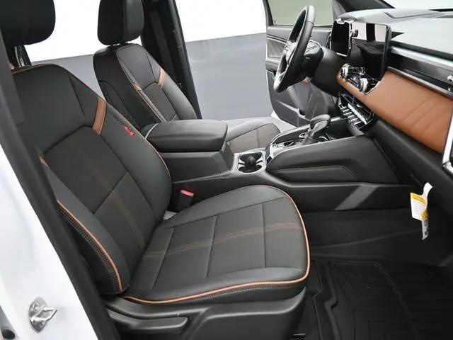 2024 GMC Canyon 4WD AT4
