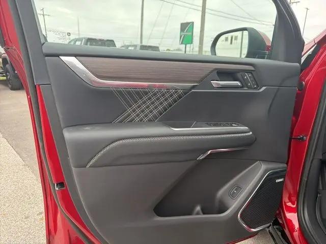 2026 GMC Acadia Denali AWD