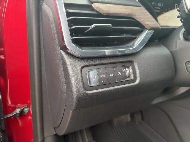 2026 GMC Acadia Denali AWD
