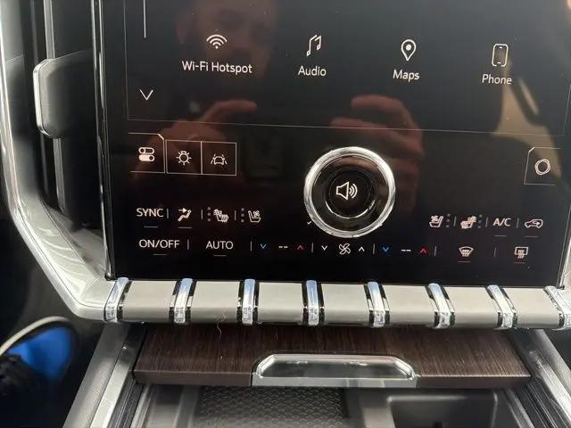 2026 GMC Acadia Denali AWD