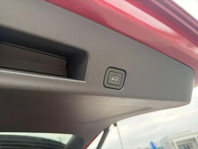 2026 GMC Acadia Denali AWD