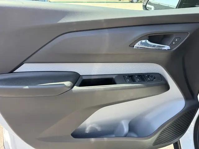 2027 Chevrolet Bolt RS FWD