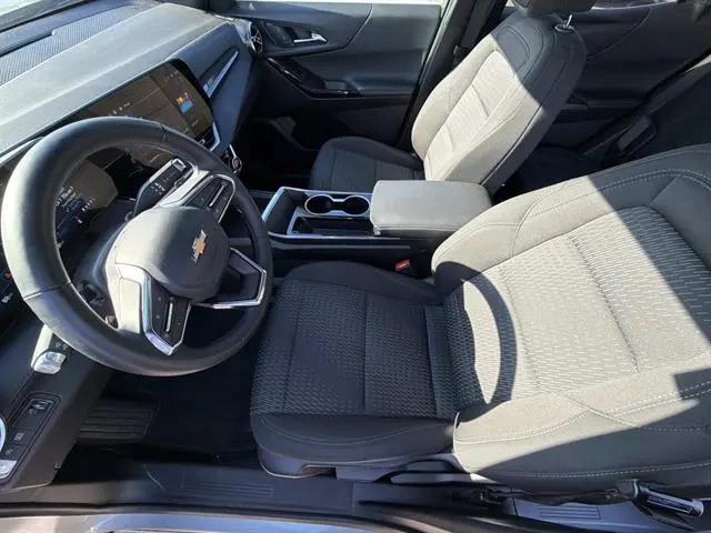2025 Chevrolet Equinox FWD LT