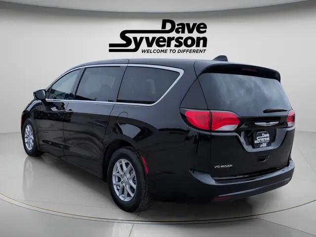2026 Chrysler Voyager LX