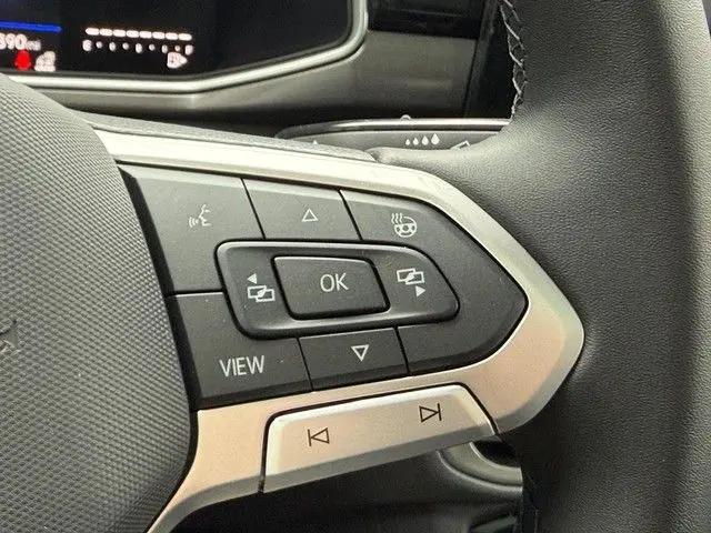 2026 Volkswagen Taos SE Black