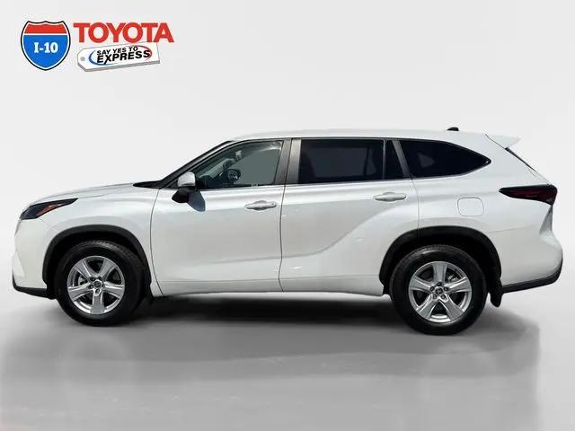 2024 Toyota Highlander LE