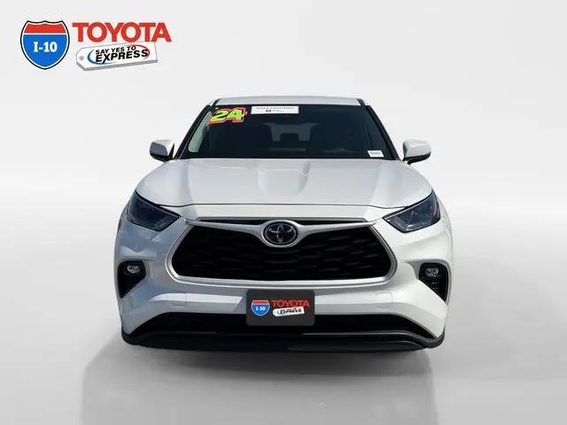 2024 Toyota Highlander LE