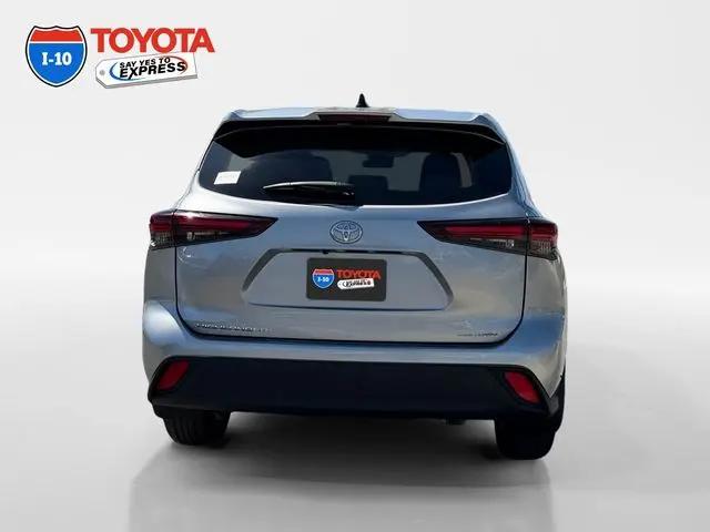 2024 Toyota Highlander LE