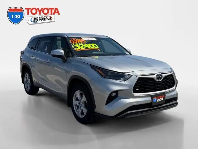2024 Toyota Highlander LE