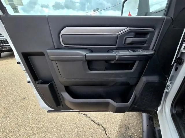2026 Ram 5500 Tradesman/Big Horn