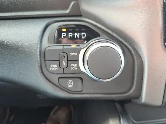2026 Ram 1500 Express Crew Cab 4x4 5'7" Box