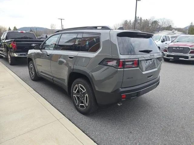 2026 Jeep Cherokee Laredo 4x4