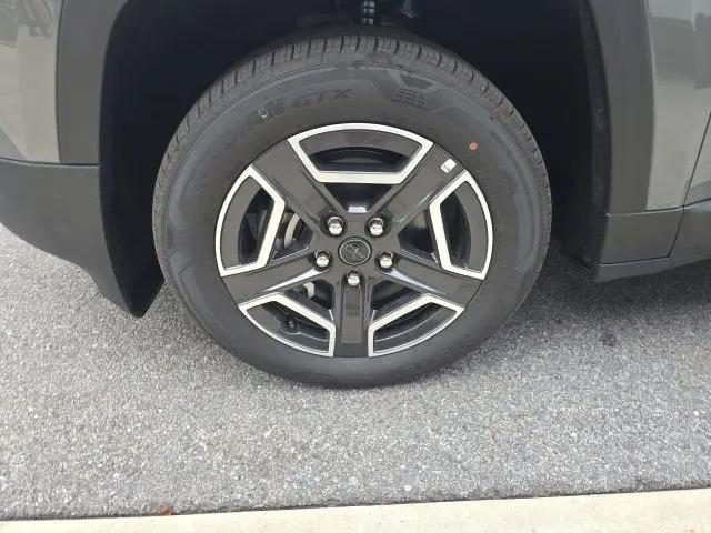 2026 Jeep Cherokee Laredo 4x4