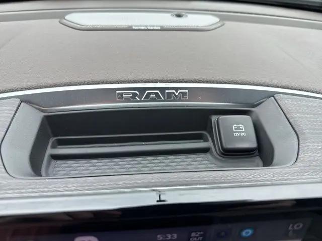 2026 Ram 1500 Laramie Crew Cab 4x4 5'7" Box