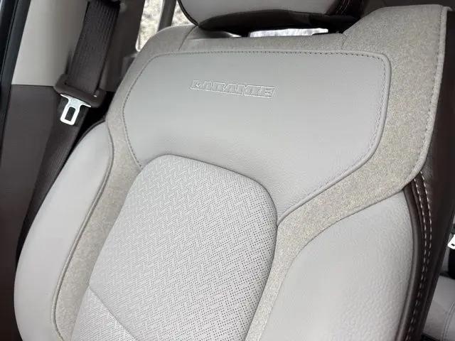2026 Ram 1500 Laramie Crew Cab 4x4 5'7" Box